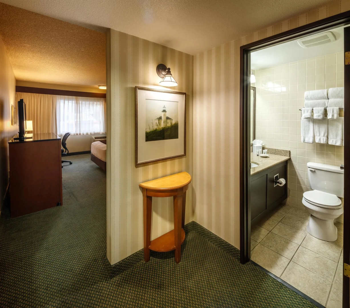 Photo - Red Lion Hotel Bellevue