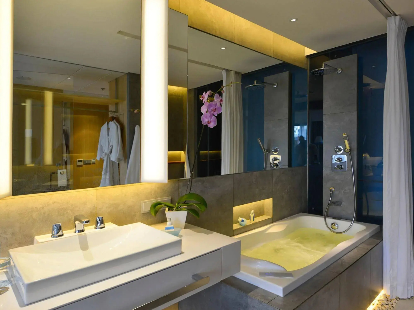 Photo - IZE Seminyak by LifestyleRetreats