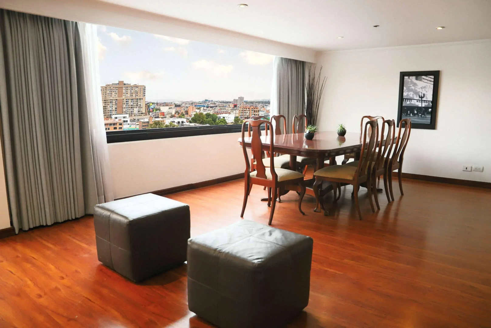 Photo - Radisson Bogota Metrotel