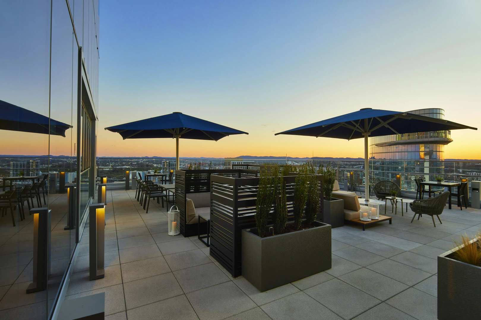Photo - Embassy Suites by Hilton Nashville Downtown