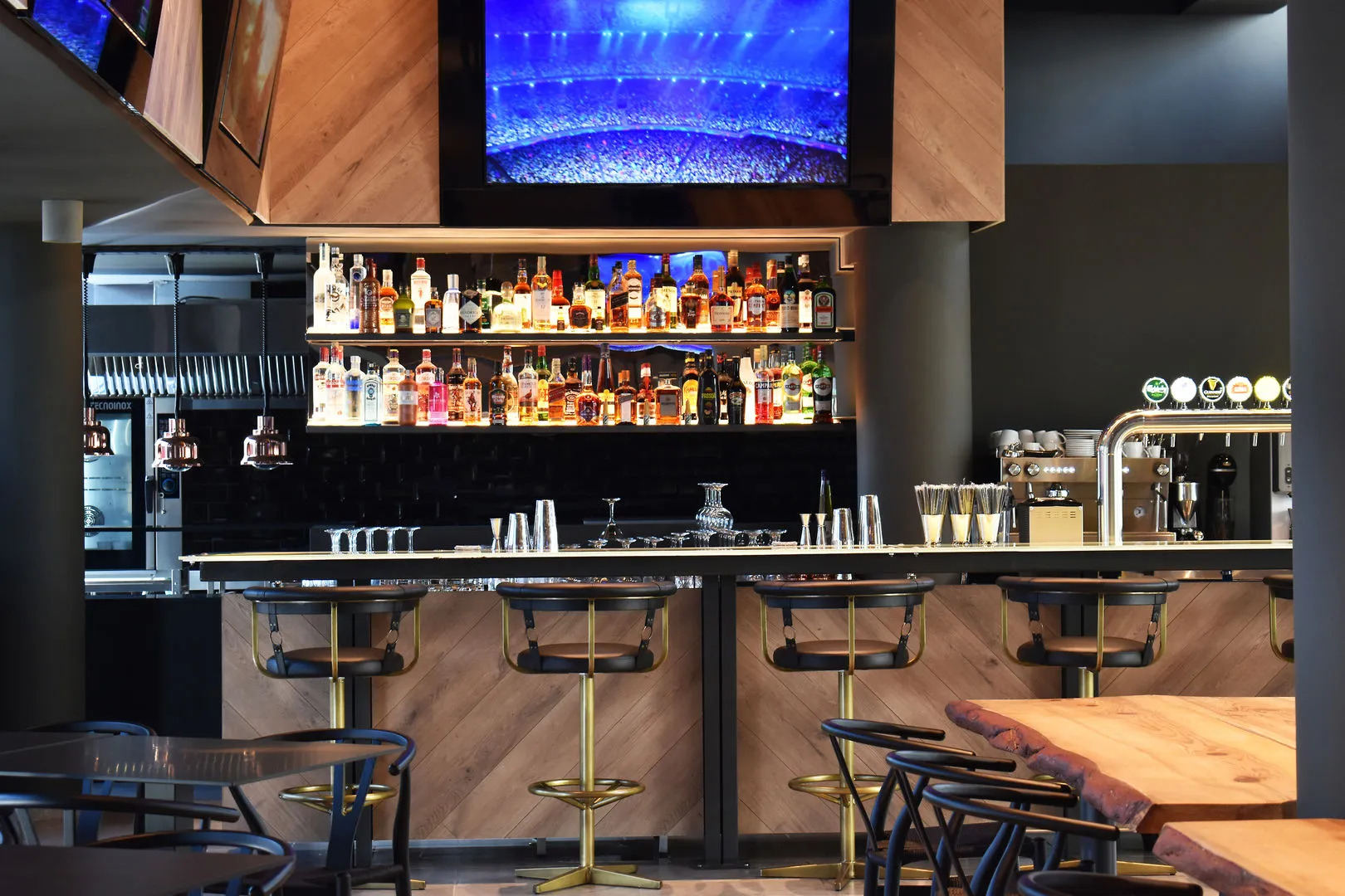 Photo - Mayfair Hotel