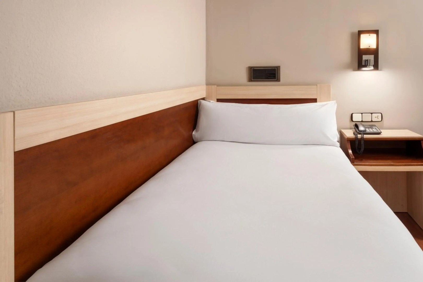 Photo - B&B HOTEL Zaragoza Royal