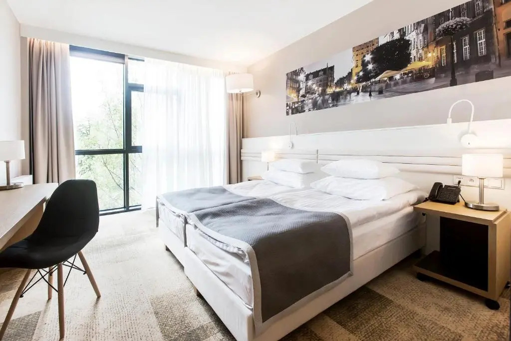 Photo - Hotel Platan