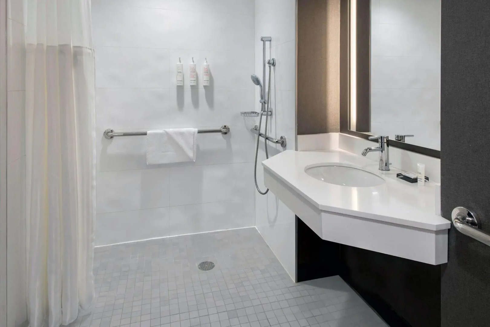 Photo - New York Marriott at the Brooklyn Bridge