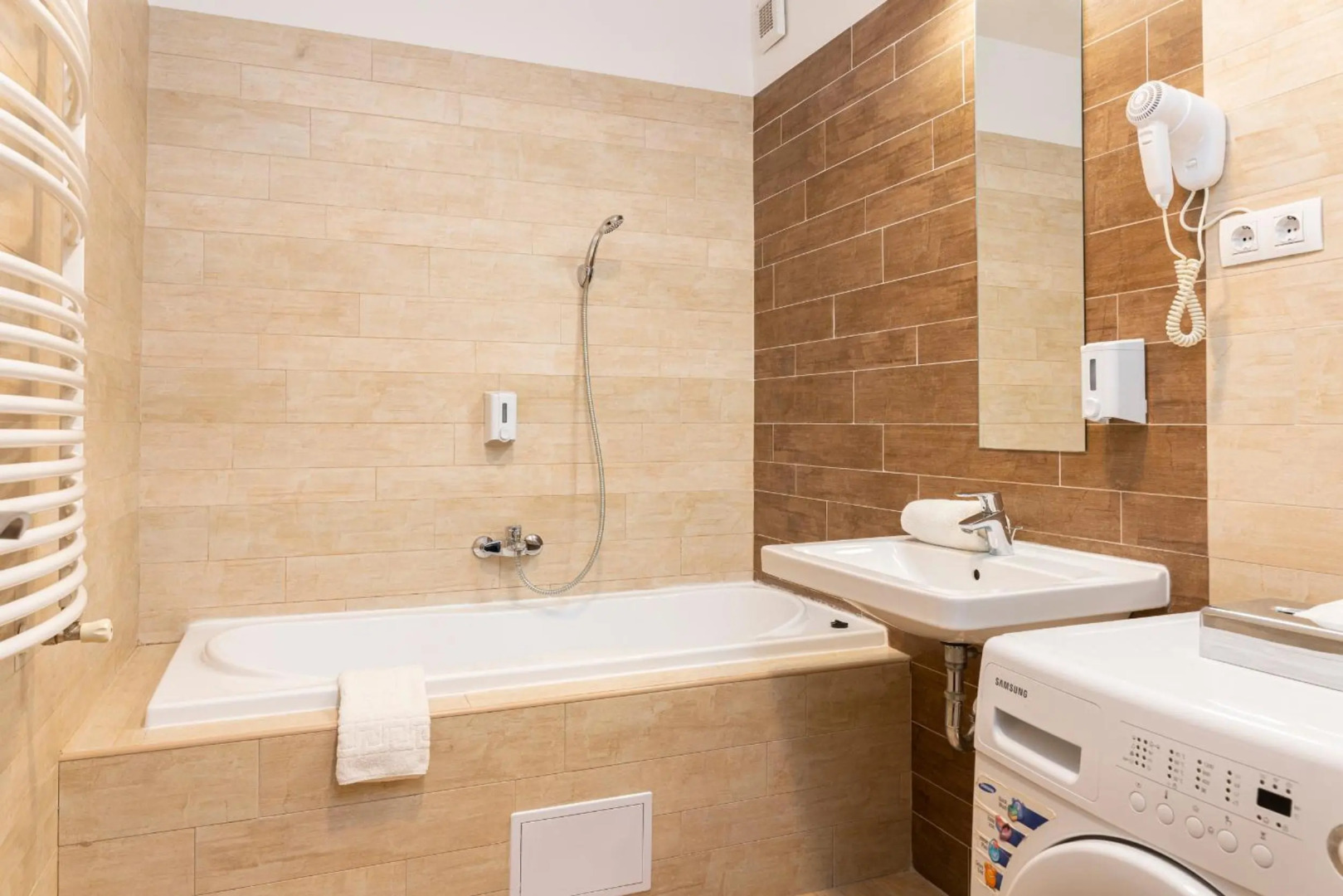 Photo - Gozsdu Court Budapest