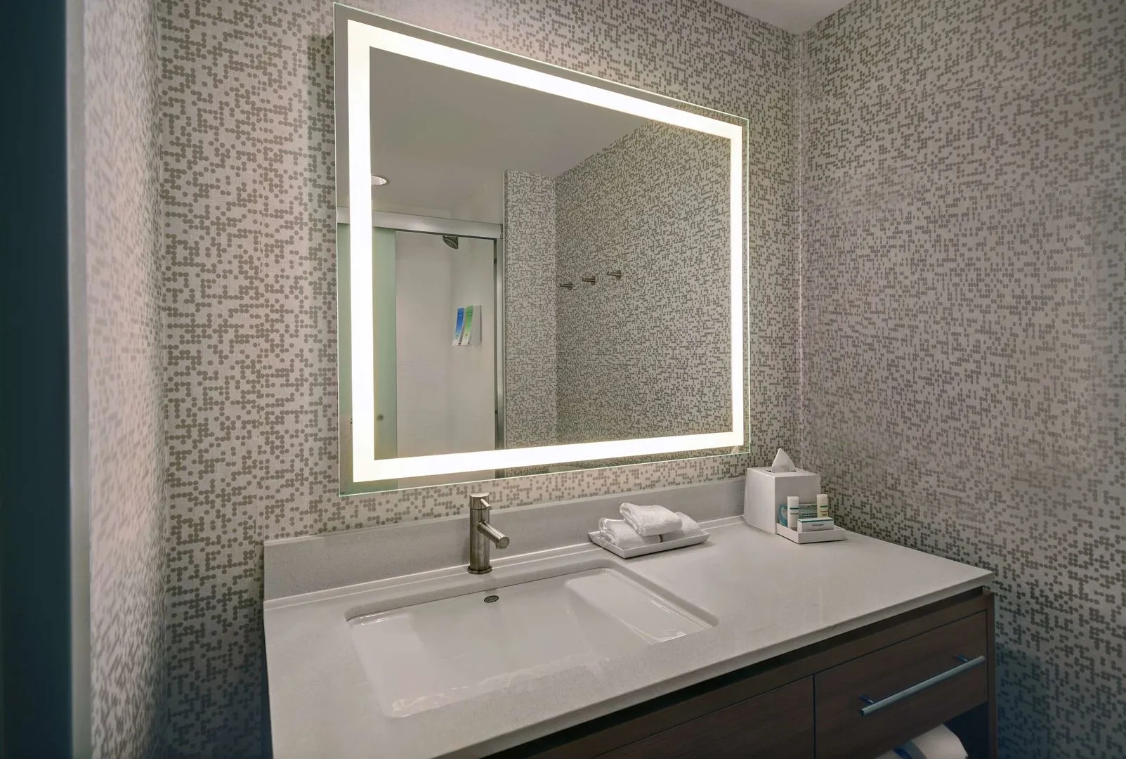 Photo - Home2 Suites by Hilton Atlanta Airport North