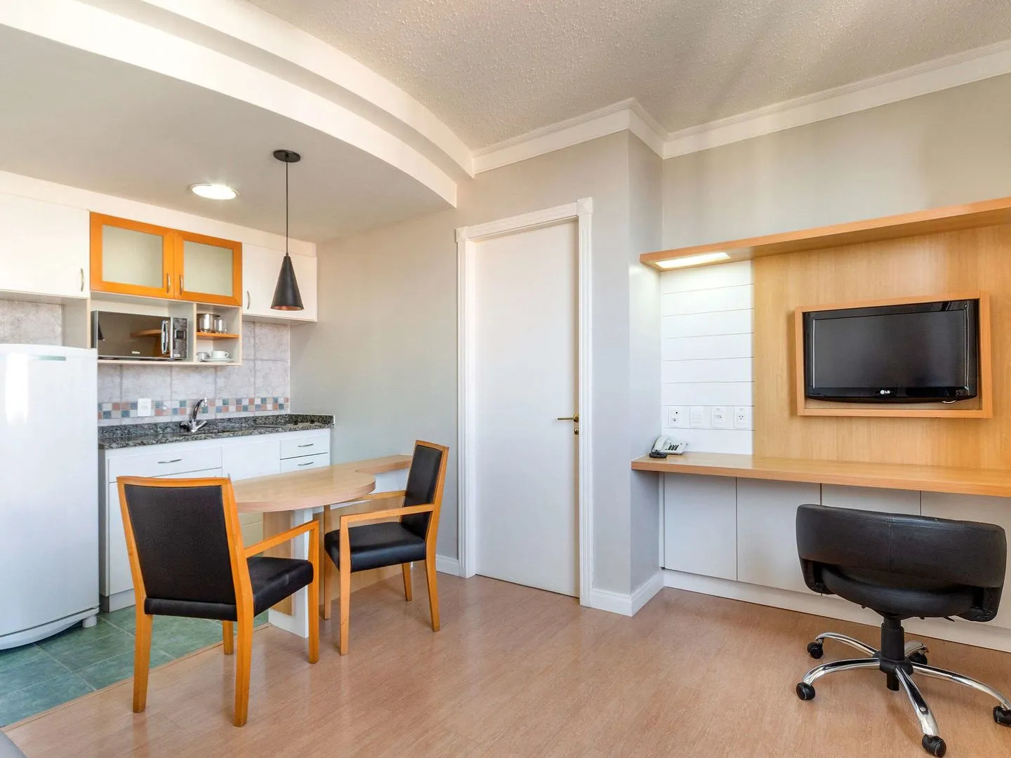 Foto - Manhattan Porto Alegre by Mercure - 5 minutos do Hospital Moinhos de Vento