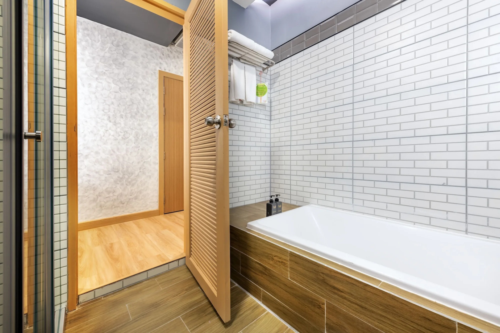 Photo - Qiu Hotel Sukhumvit - BTS On Nut Station