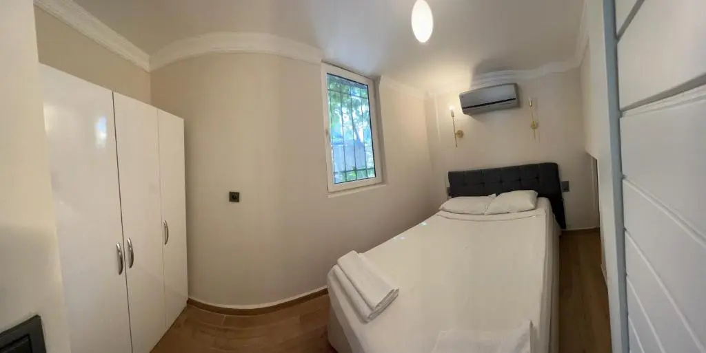 Photo - Moonshine Hotel & Suites
