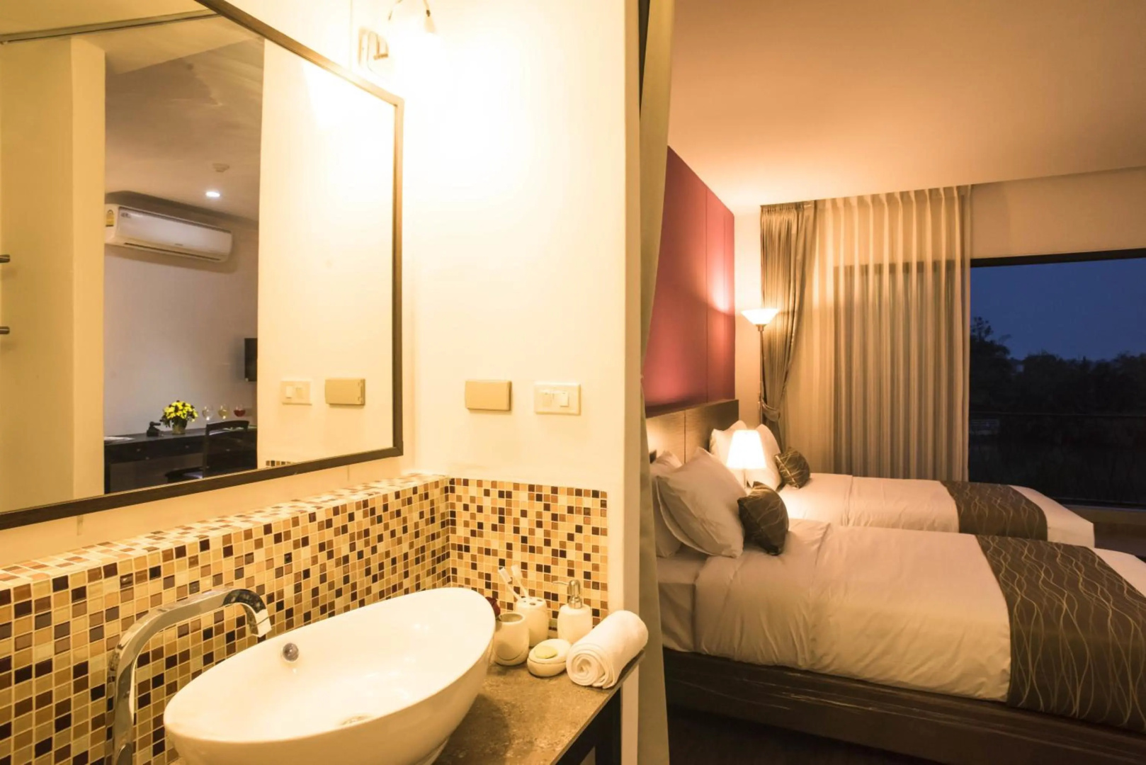 Photo - Coco View Hotel