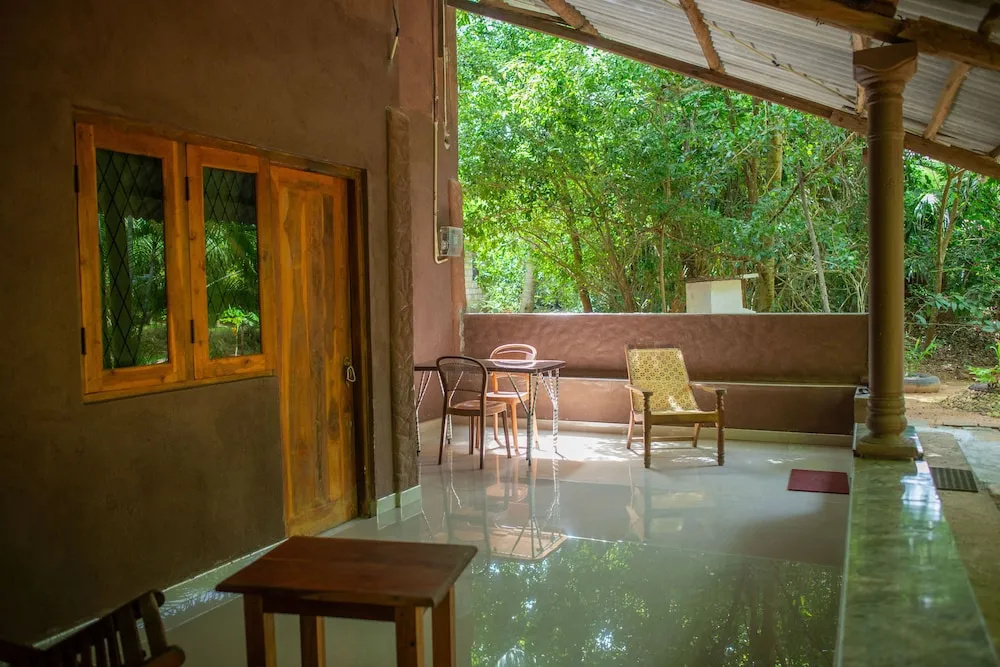 Silent Bungalow