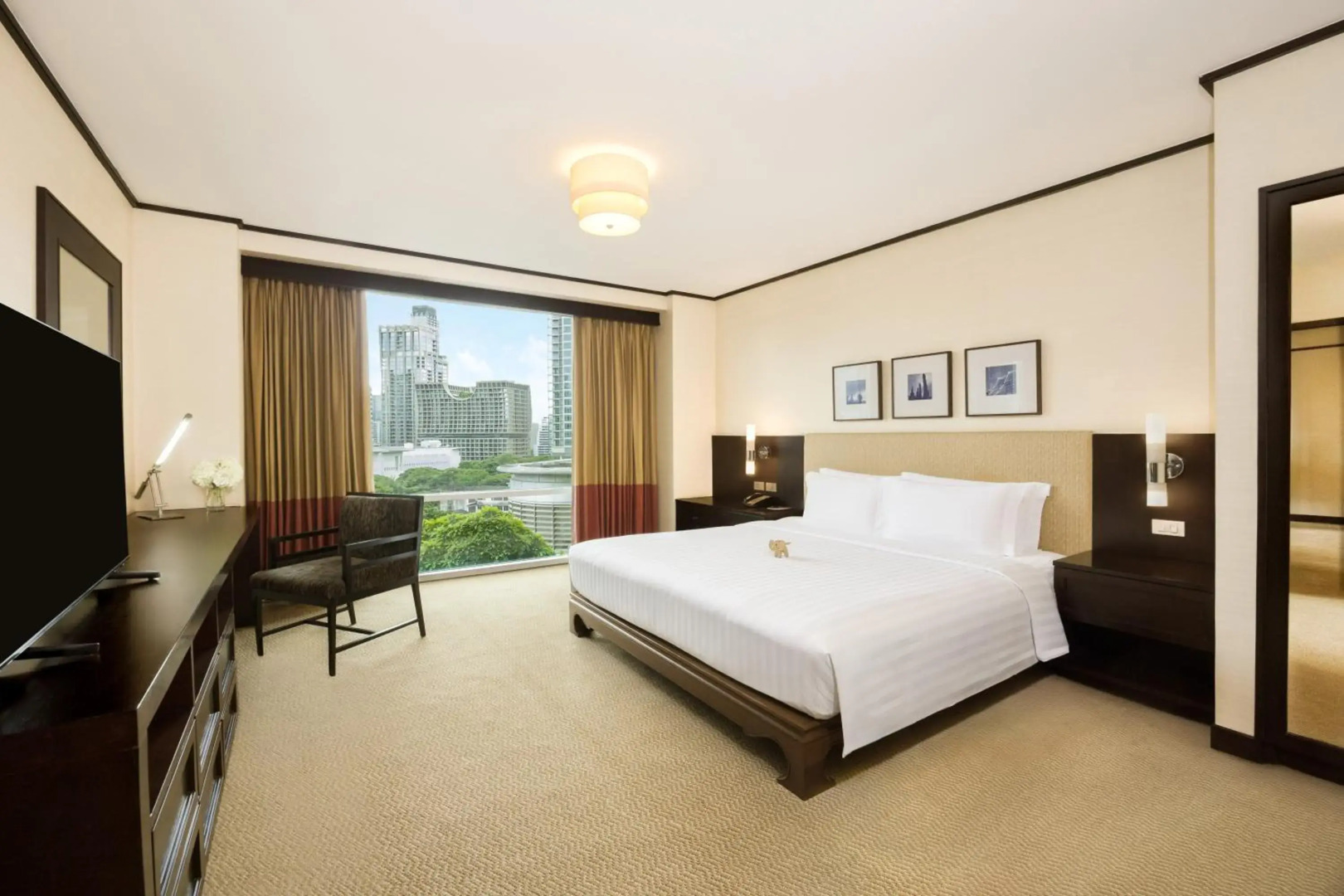 Photo - Conrad Bangkok Residences