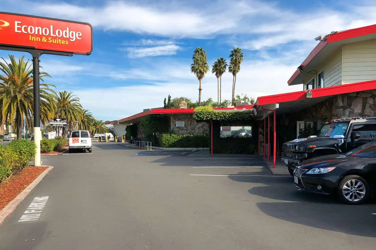 Photo - Garden Inn & Suites Oakland Airport