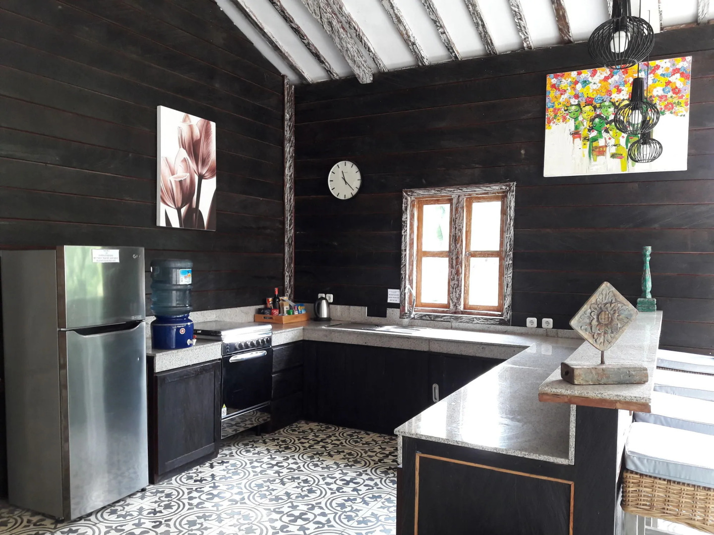 Photo - Scallywags Smugglers