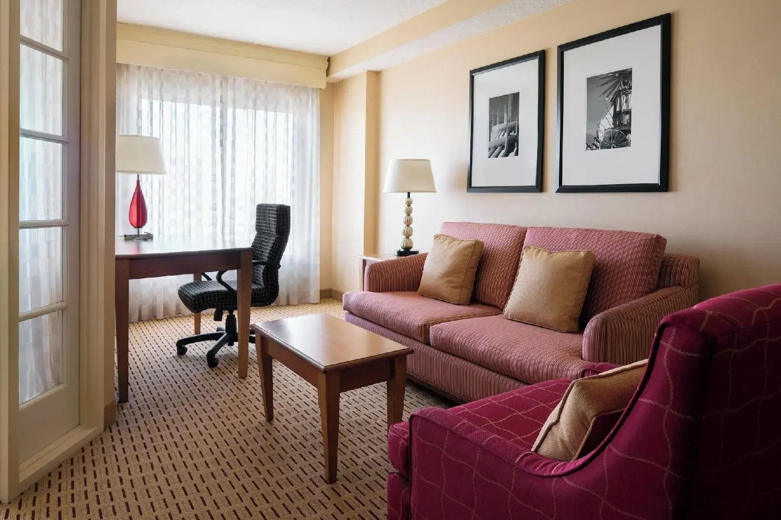 Photo - Anaheim Marriott Suites