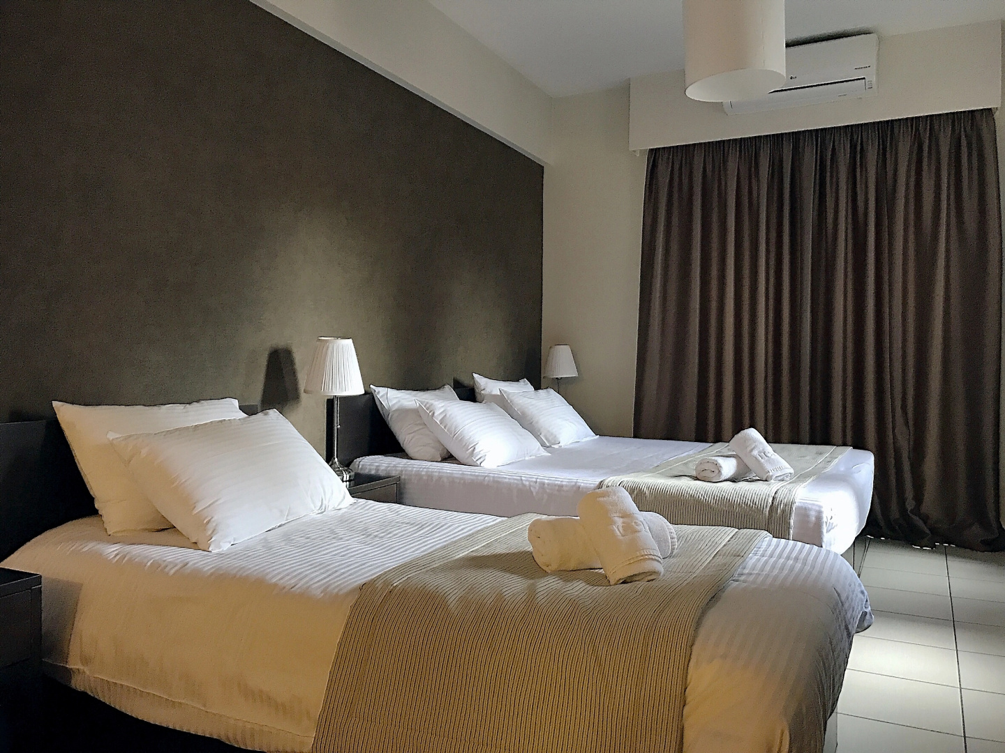 Mc Queen Rooms & Apartments