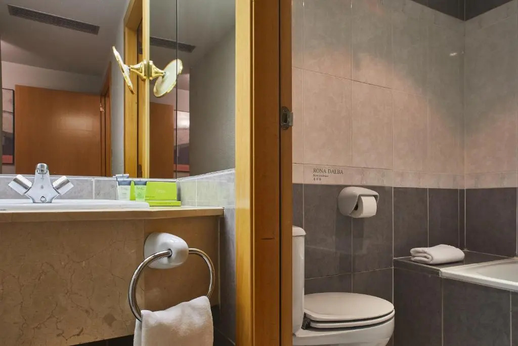 Foto - Silken Rona Dalba