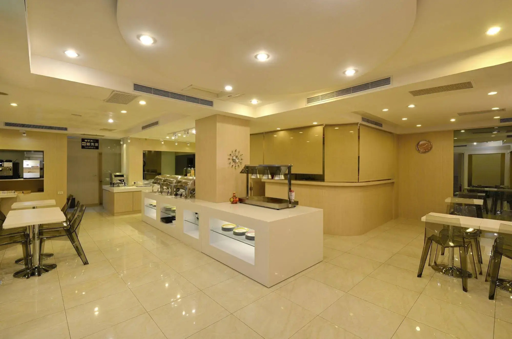 Photo - Yomi Hotel - MRT Shuanglian Station