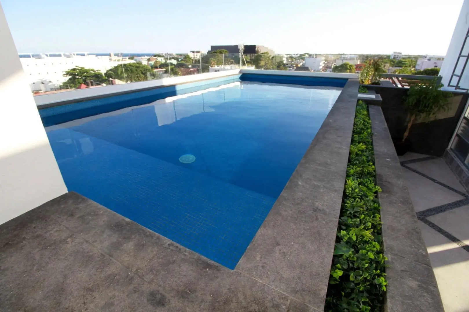 Photo - Illusion Xpress I Attraction Hotel Deluxe