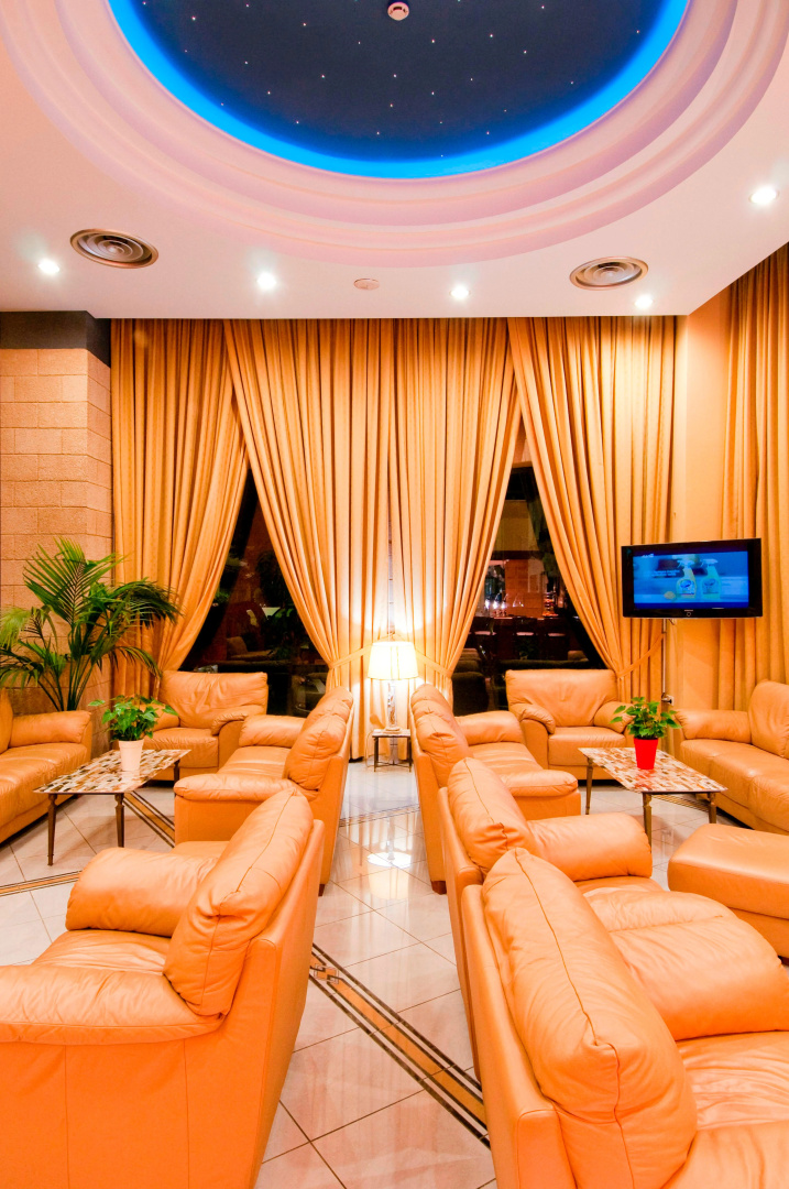 Photo - Alexandra Hotel