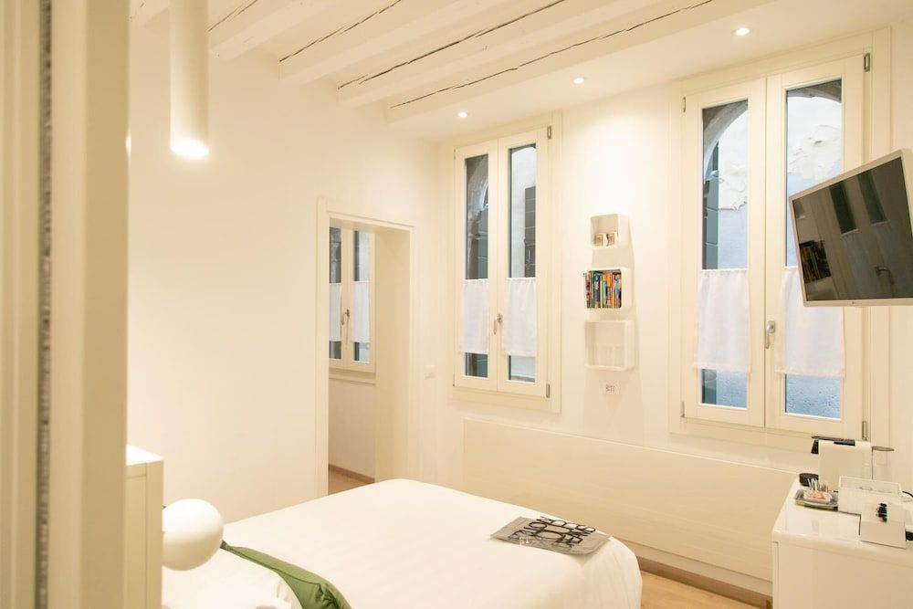 Photo - San Marco Design Suites