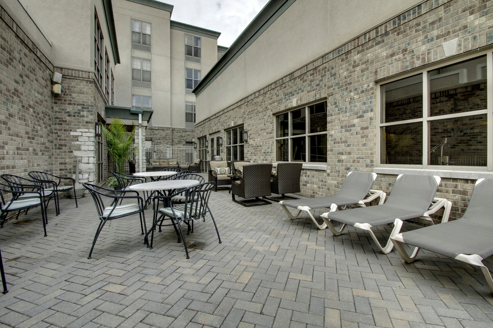 Photo - Hampton Inn & Suites Chicago/Aurora