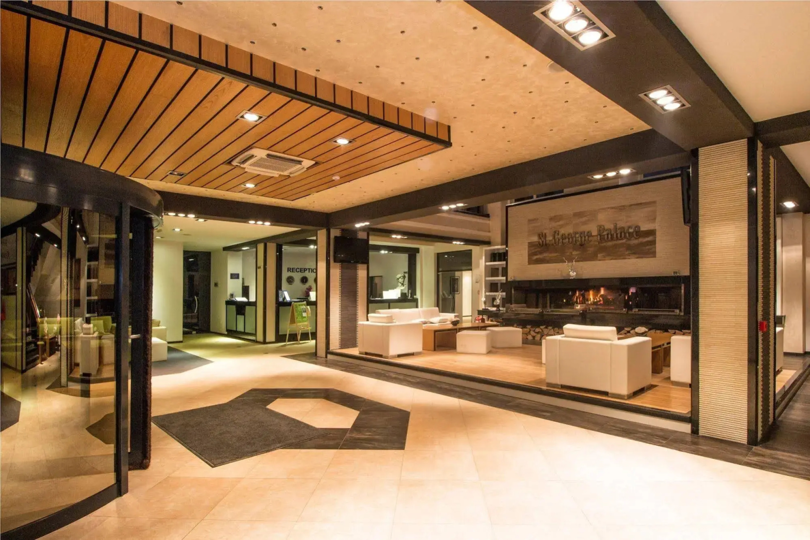 Photo - Saint George Palace Aparthotel