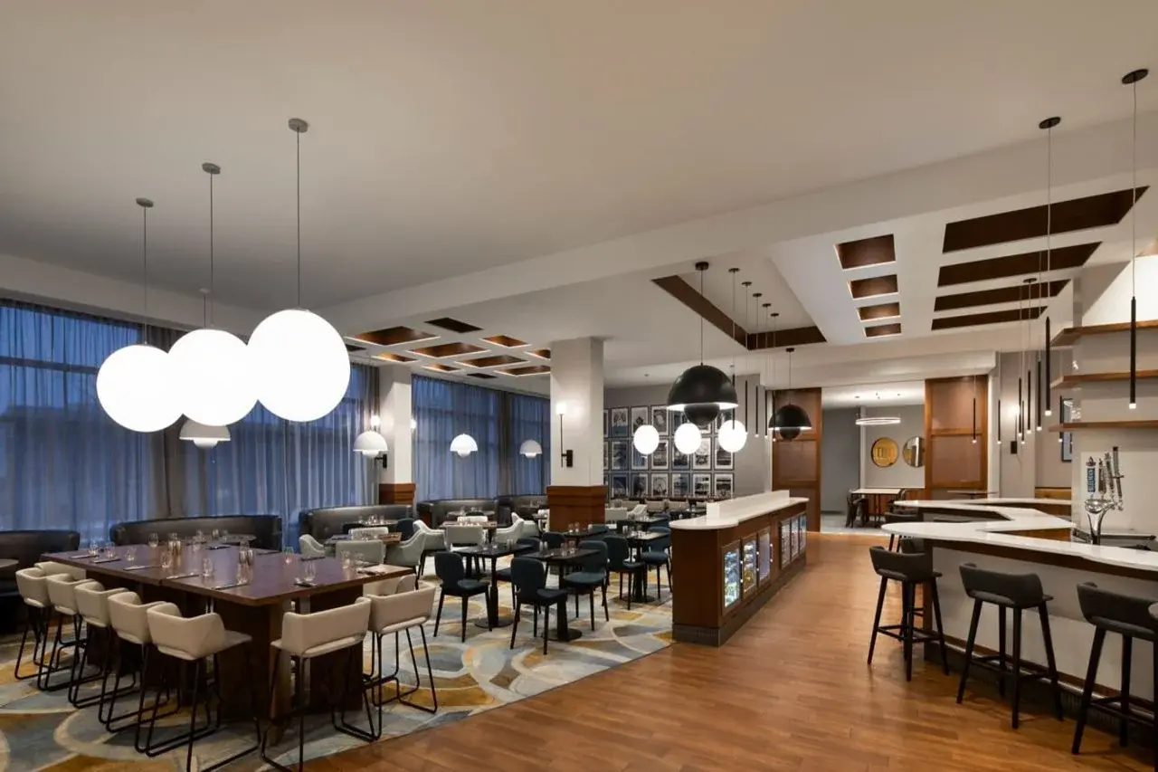 Photo - Courtyard by Marriott Montreal Airport