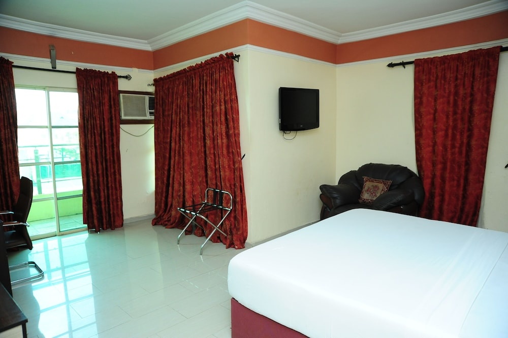 Richton Hotel & Suites