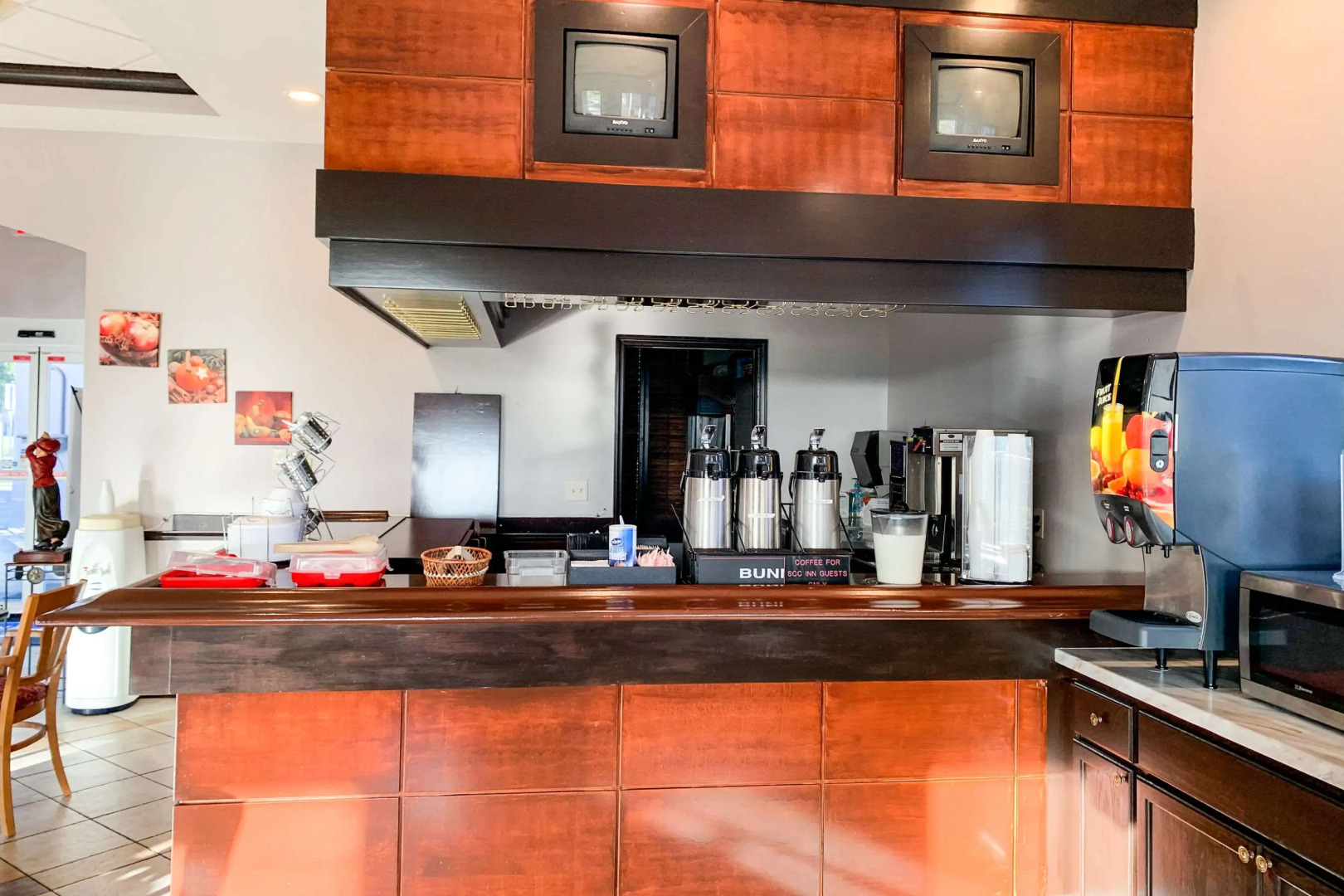 Foto - Rodeway Inn Sun City Center