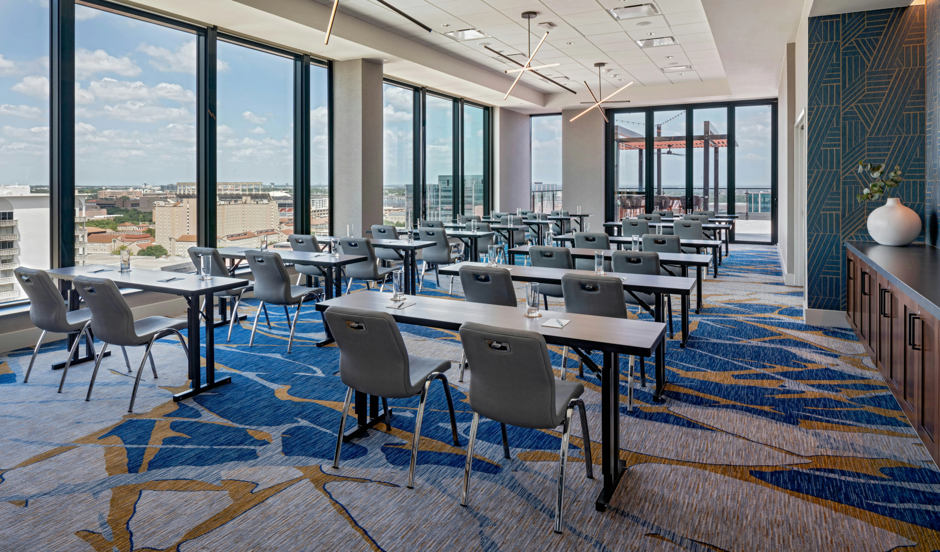 Photo - Hilton Garden Inn Austin University Capitol District