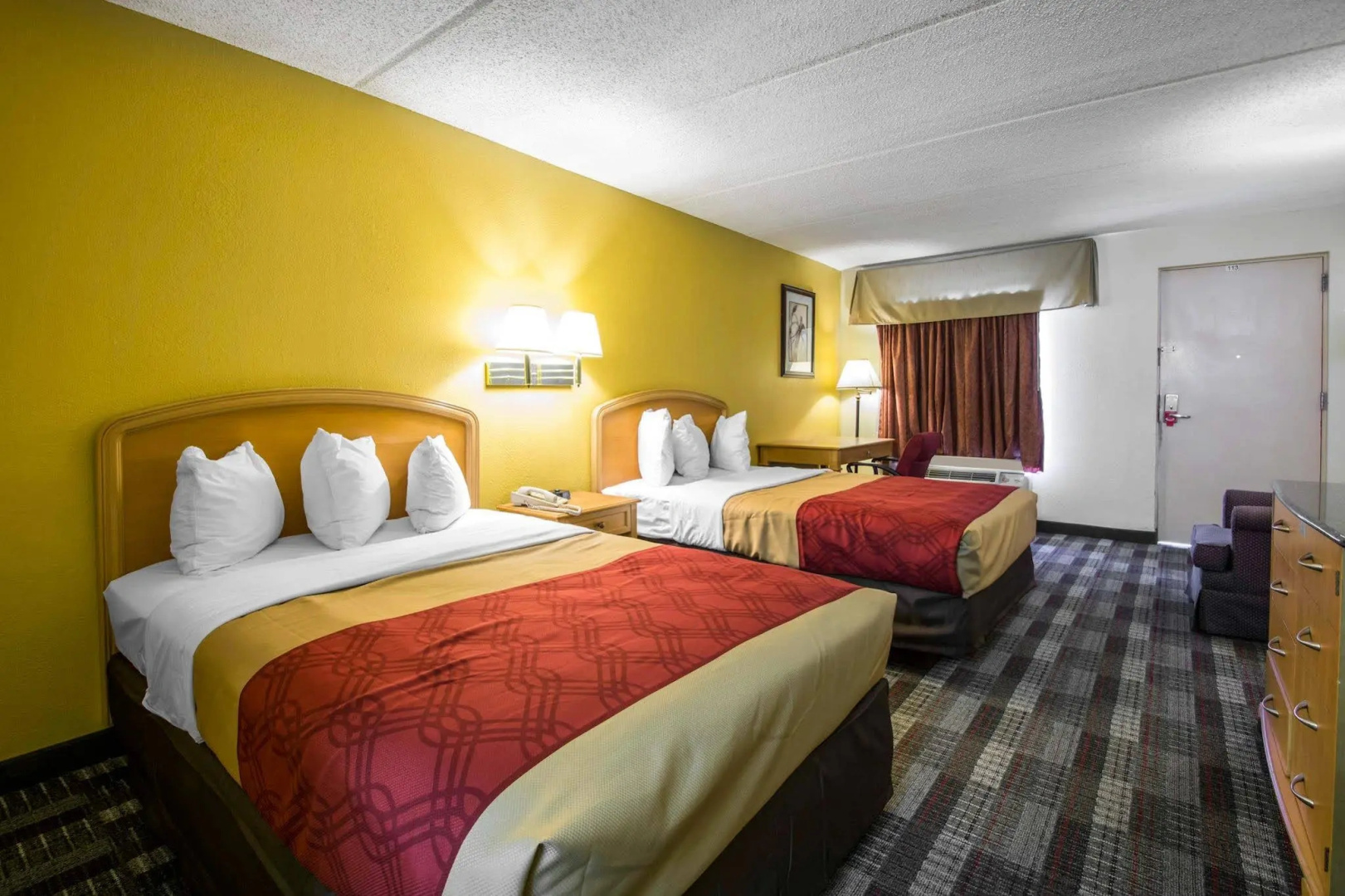 Photo - SureStay by Best Western Jacksonville Airport
