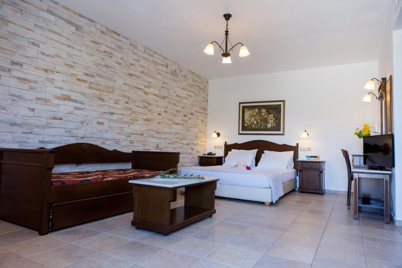 Photo - Plaza Beach Hotel
