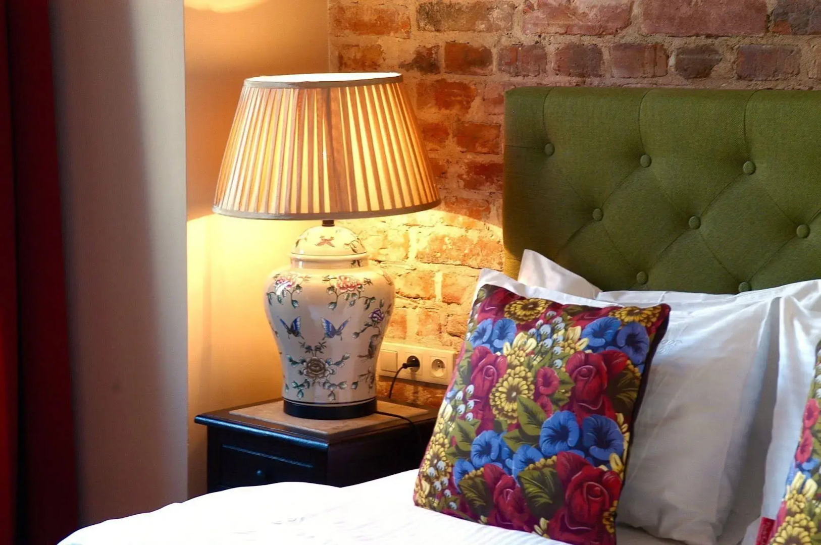 Photo - SLEEPWELL NOWY ŚWIAT - courtyard entrance Ordynacka 14St