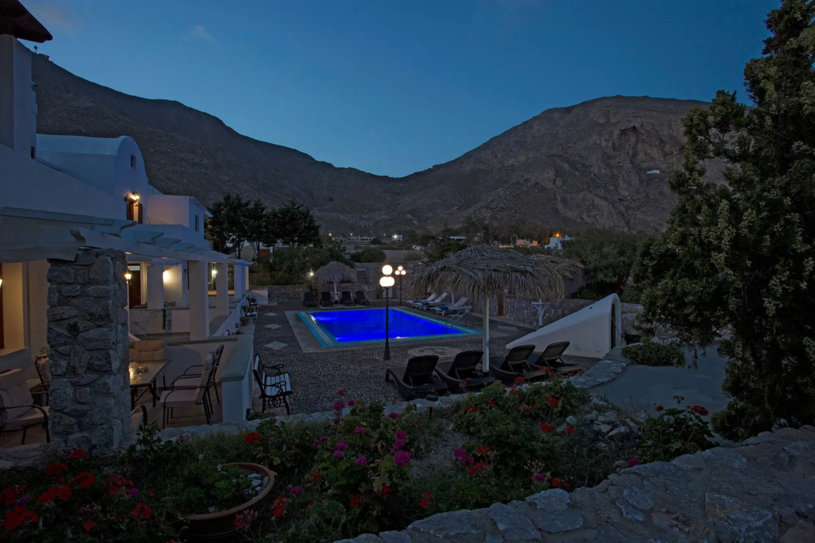 Foto - Birds Villa Apartments with Heated Pool - Including Car and Breakfast