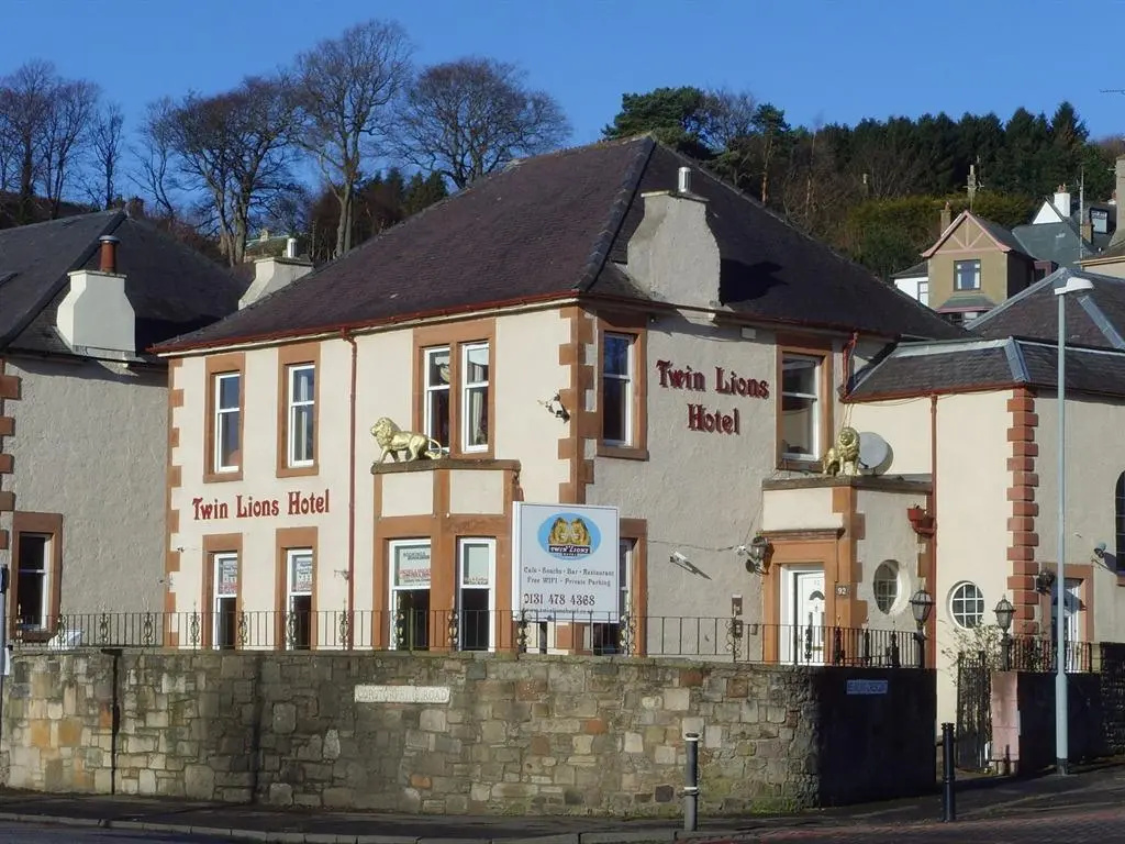 Photo - Twin Lions Hotel