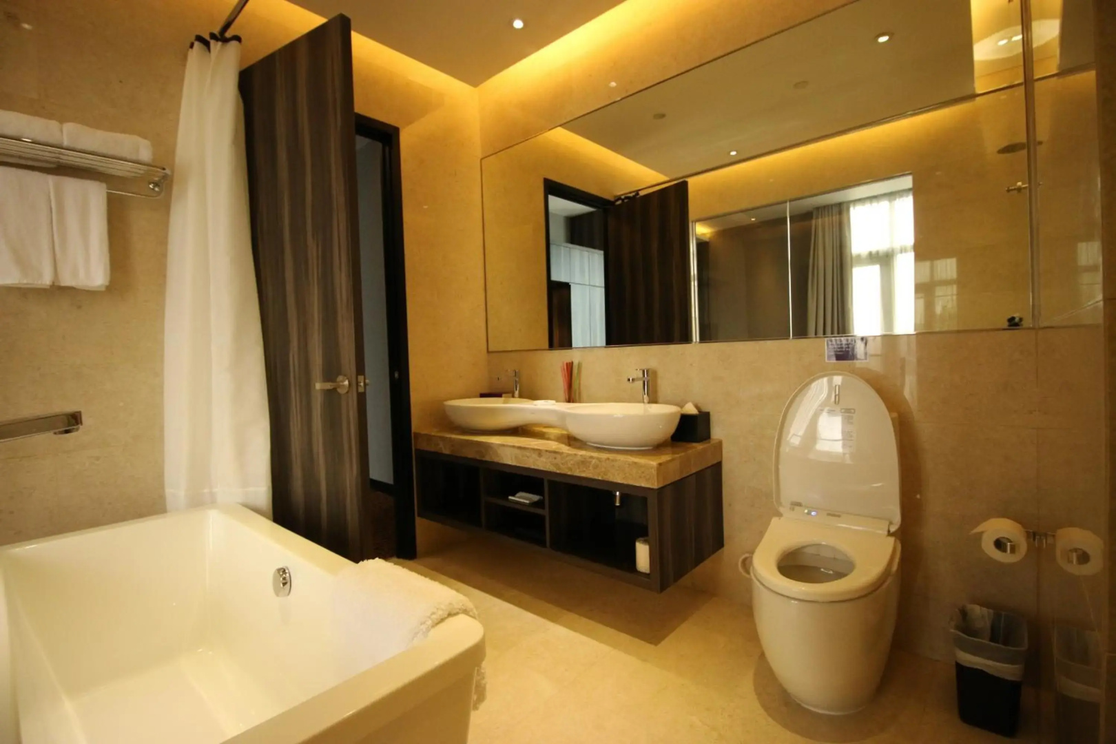 Foto - Aqueen Hotel Paya Lebar