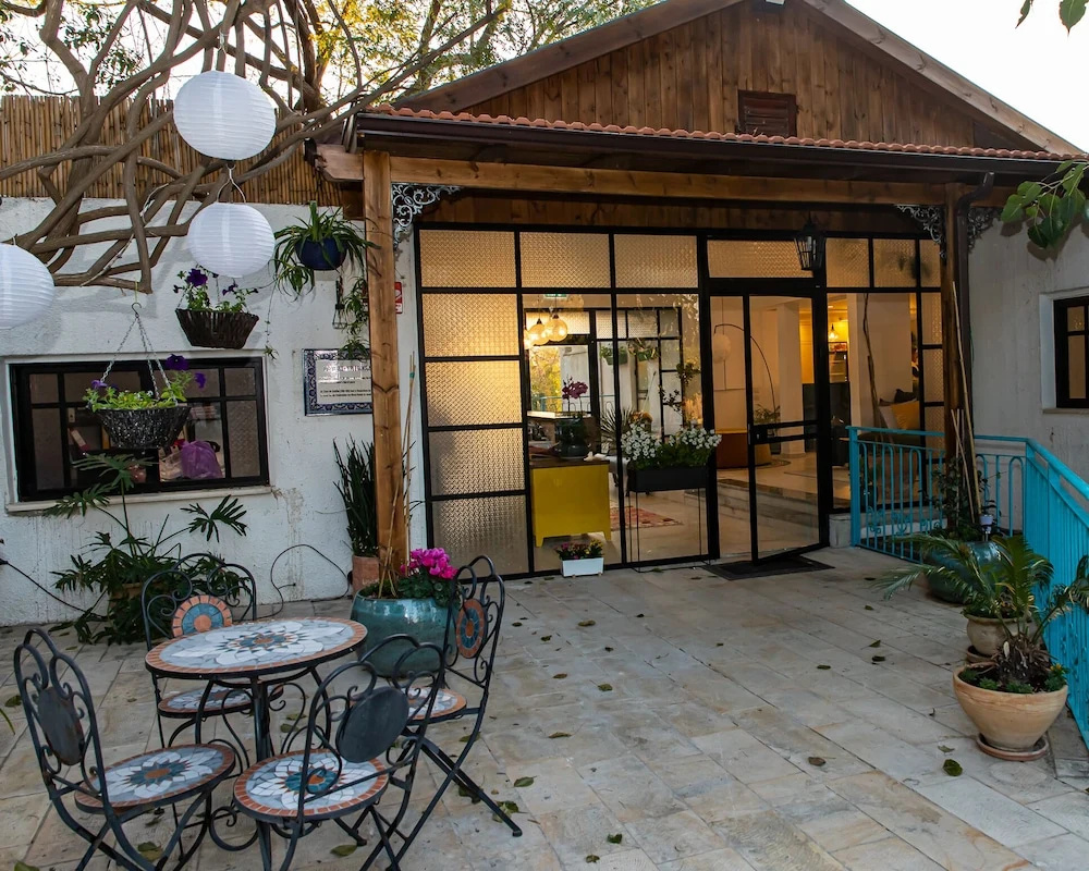 Photo - Neve Shalom Hotel