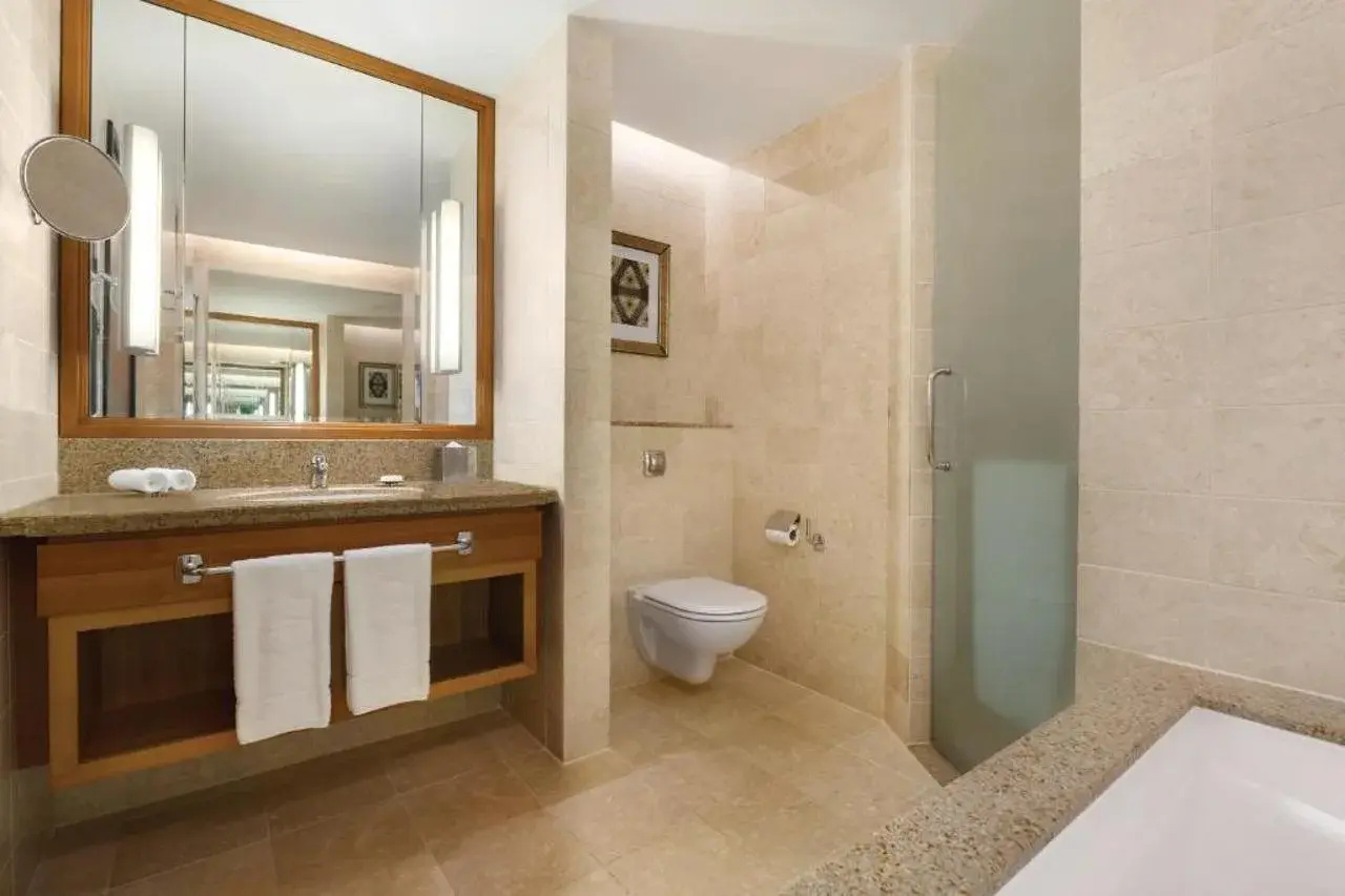 Photo - Shangri-La's Barr Al Jissah Resort & Spa — Al Waha Hotel
