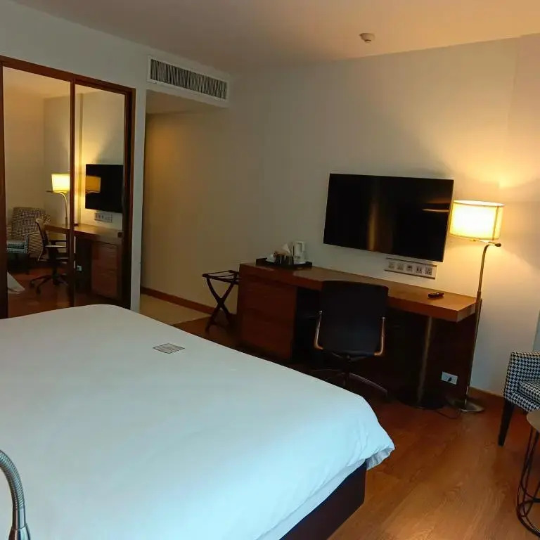 Photo - Sacha's Hotel Uno