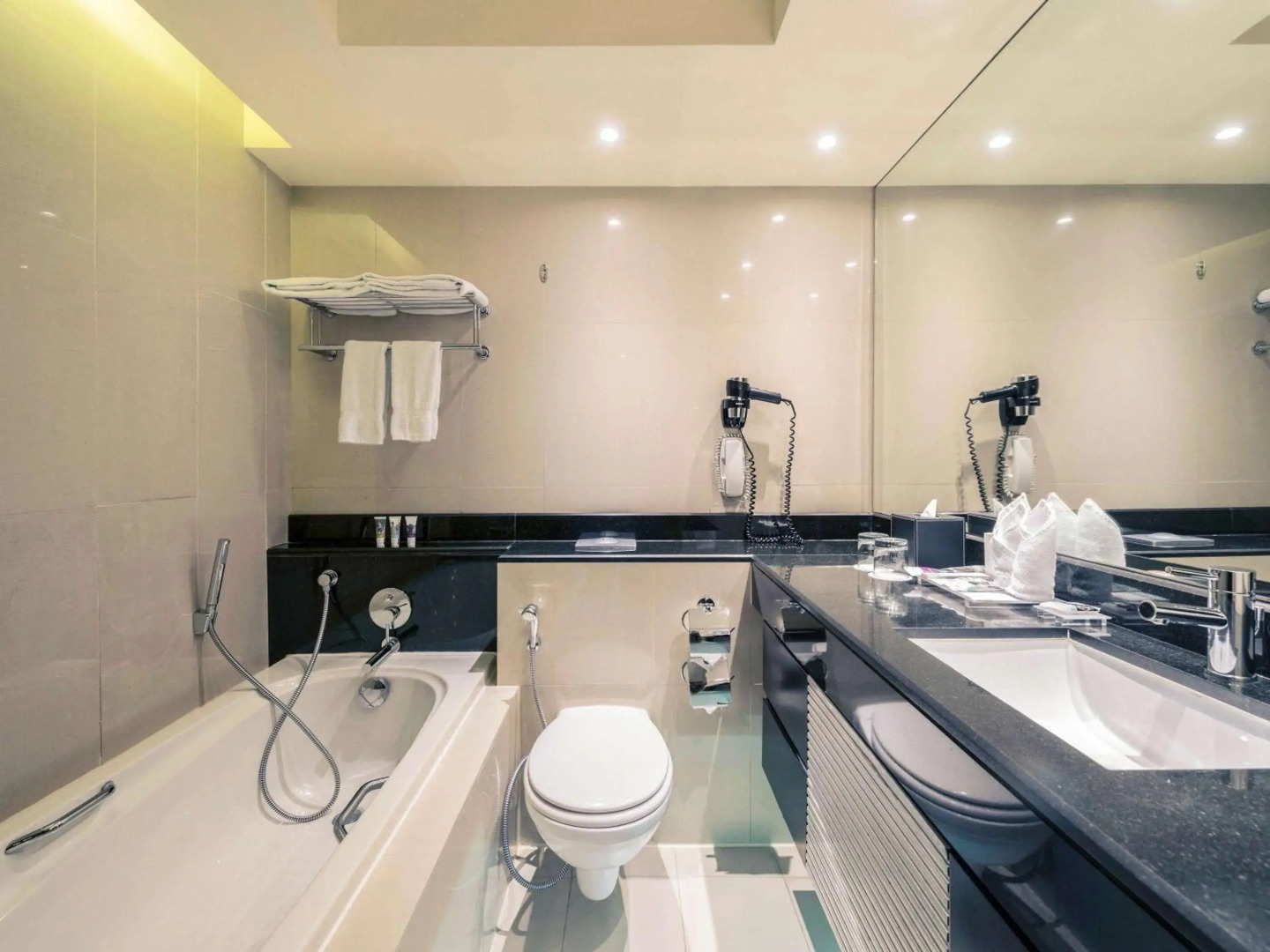 Photo - Georgian Court Hotel, WorldHotels Elite