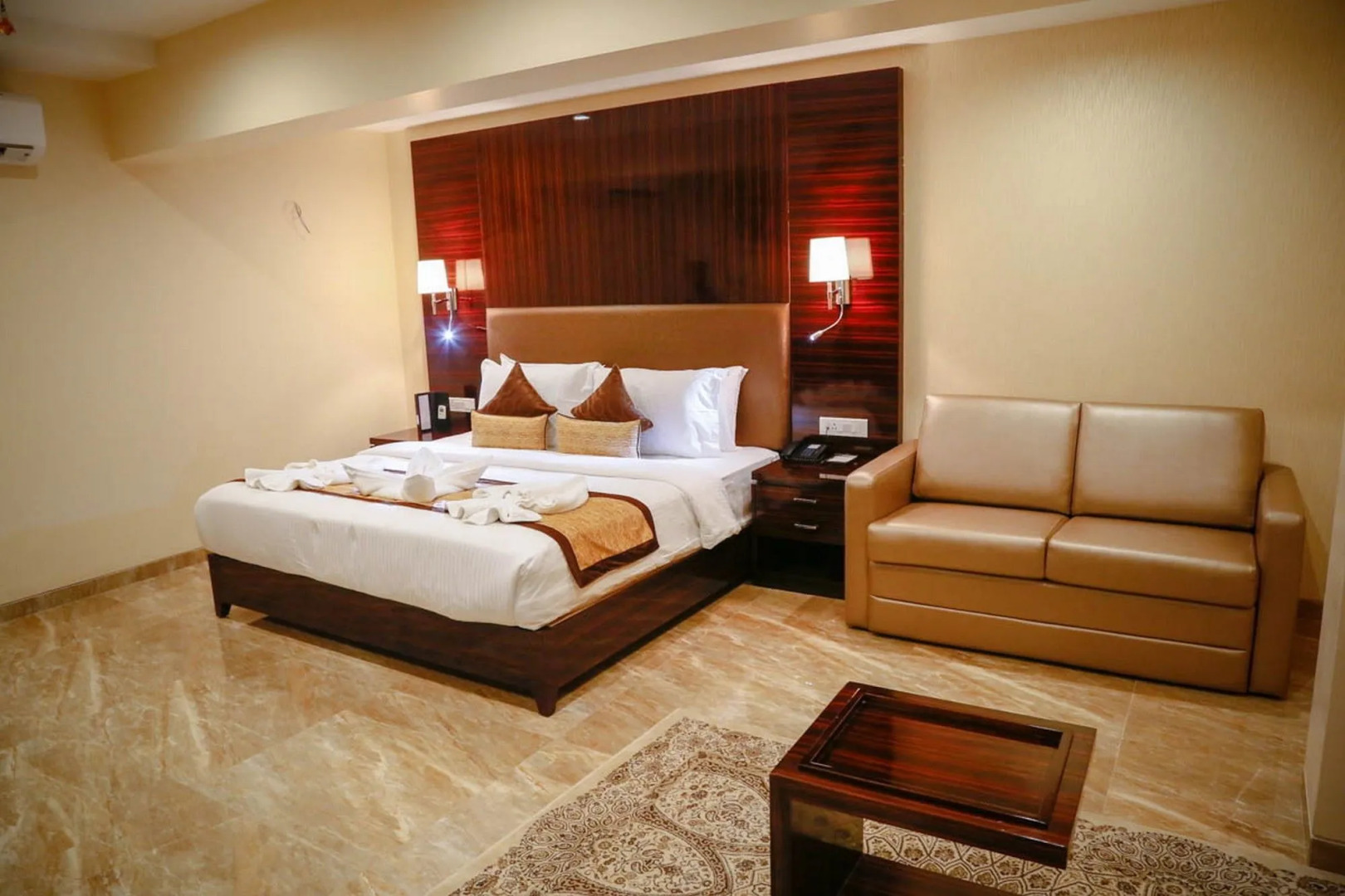 Photo - Fabhotel Prime Sarala Crown - 500M From Calangute Beach