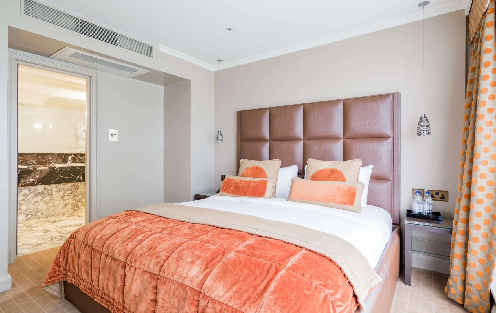 Photo - Radisson Blu Hotel, London Heathrow