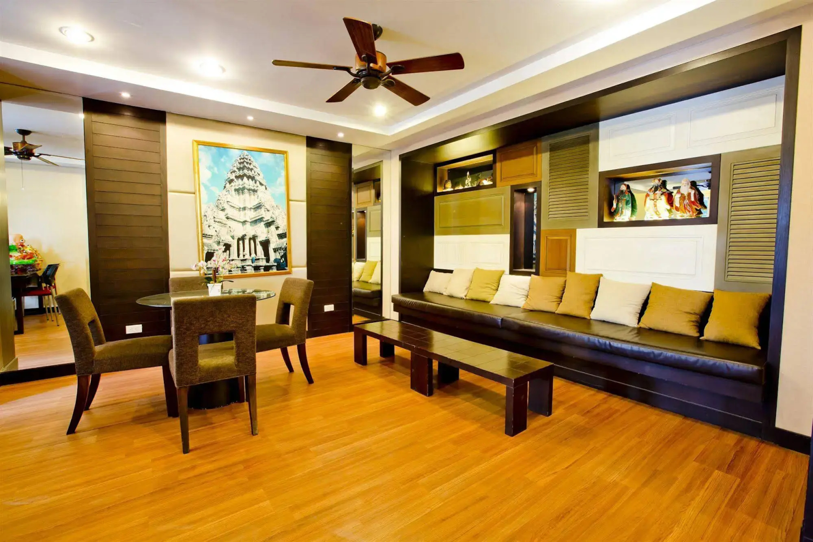 Foto - Sinsuvarn Airport Suite Hotel