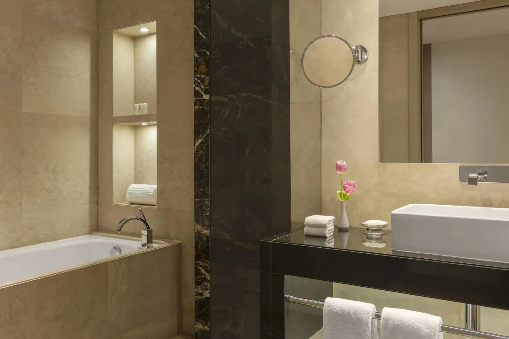 Photo - Le Royal Meridien Abu Dhabi