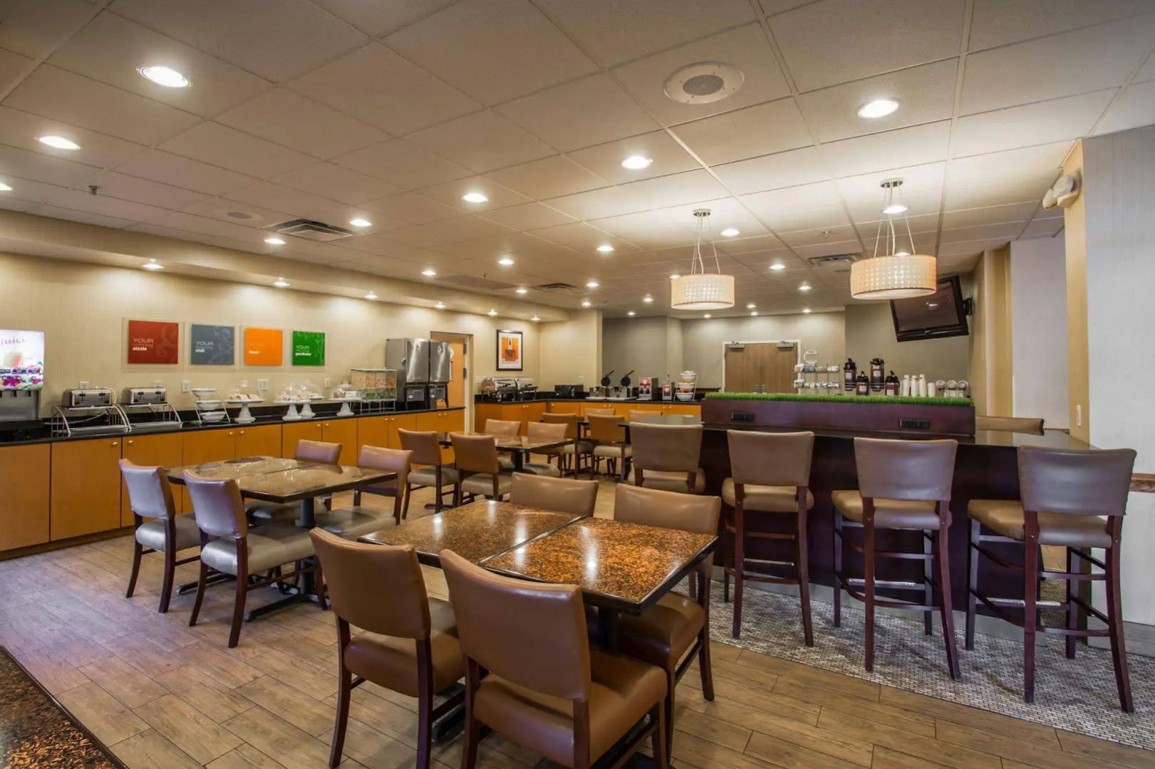 Photo - Comfort Suites Near Universal Orlando Resort