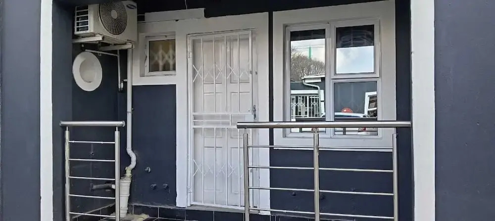 Foto - Gold Crown One Bedroom Self-Catering Apartment With NetFlix & YouTube