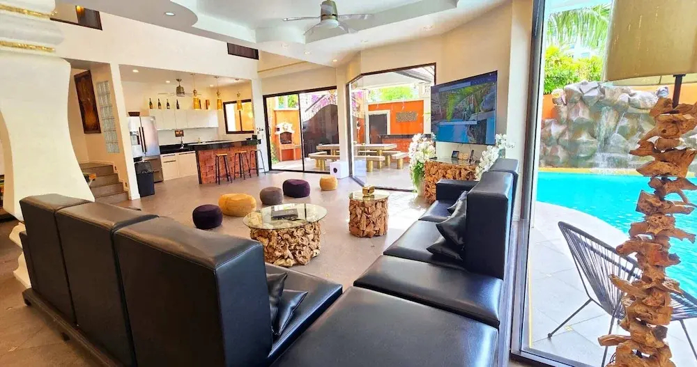 Foto - TUCHELAND Luxury Pool Villa Pattaya Walking Street