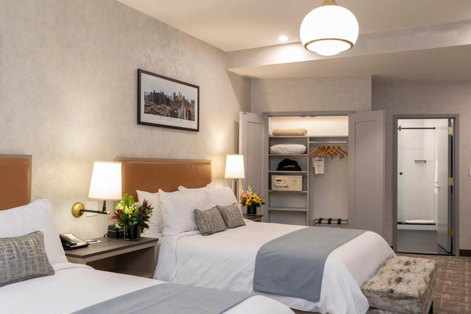 Photo - Broadway Plaza Hotel