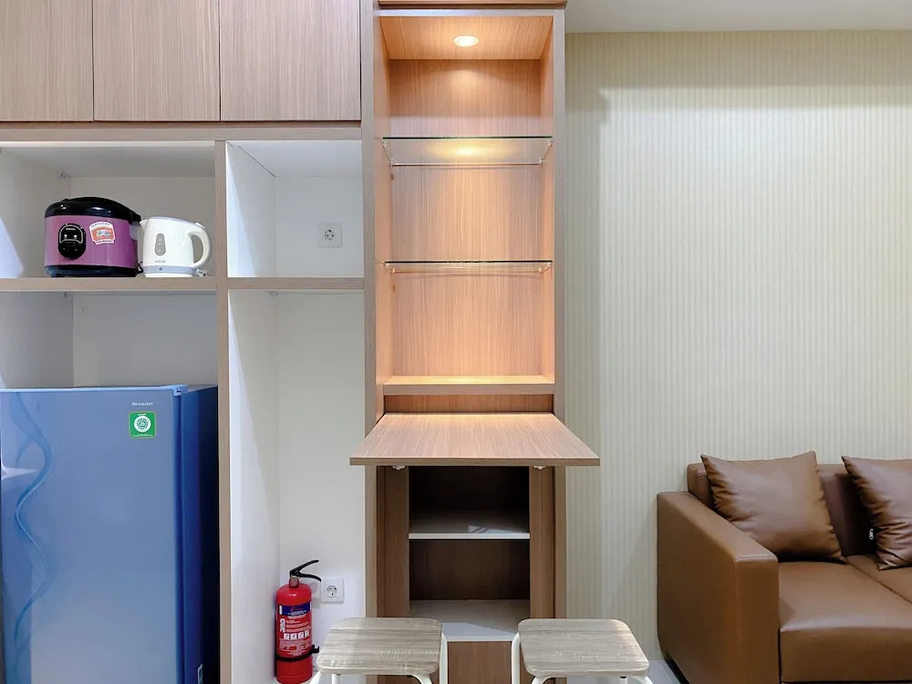 Minimalist And Enjoy Living 1Br Vasanta Innopark Apartment